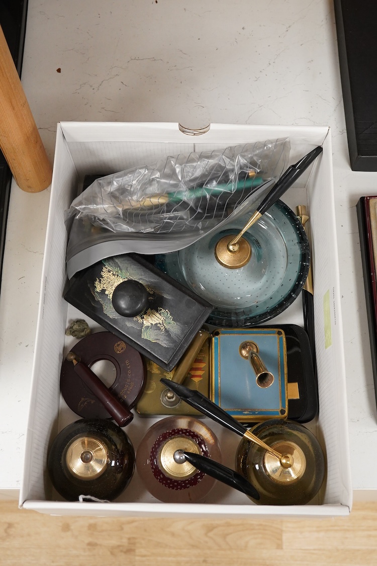 Fountain pen desk bases by Parker and sundry desk pens